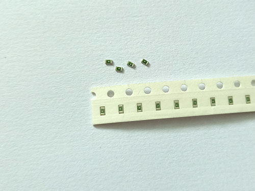 贴片保险丝06T